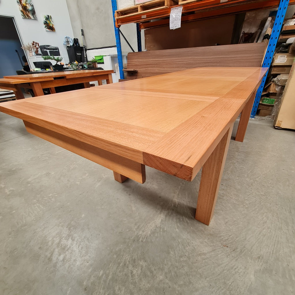 Tasmanian Oak Extendable Dining Table 1.5m - 2.5m