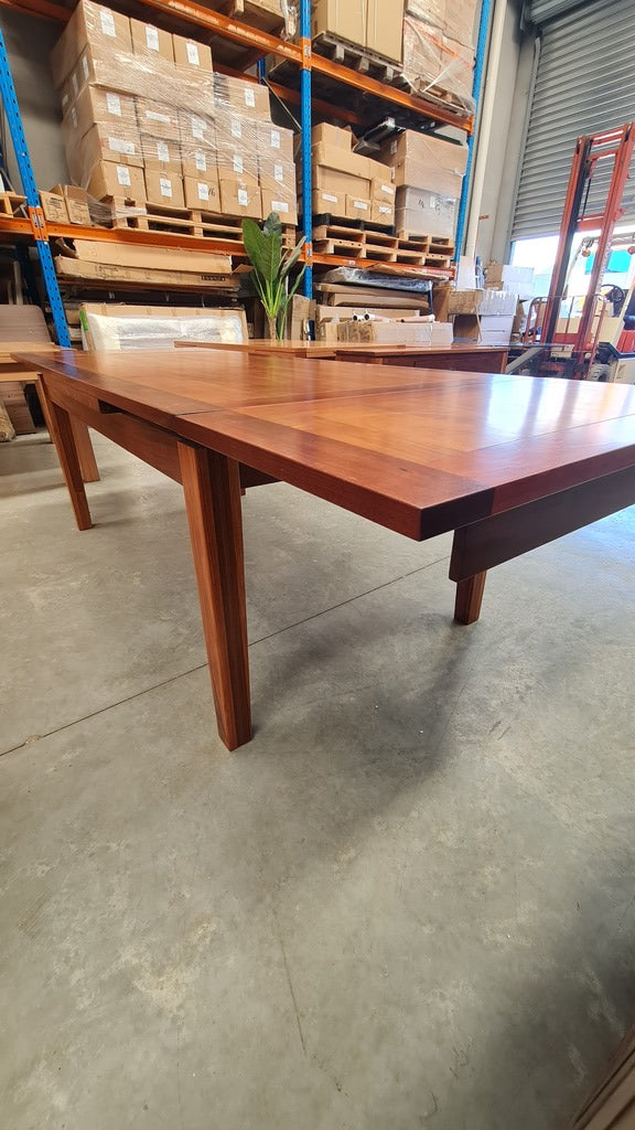 Tasmanian Blackwood 1.8m - 2.8m Extendable Dining Table