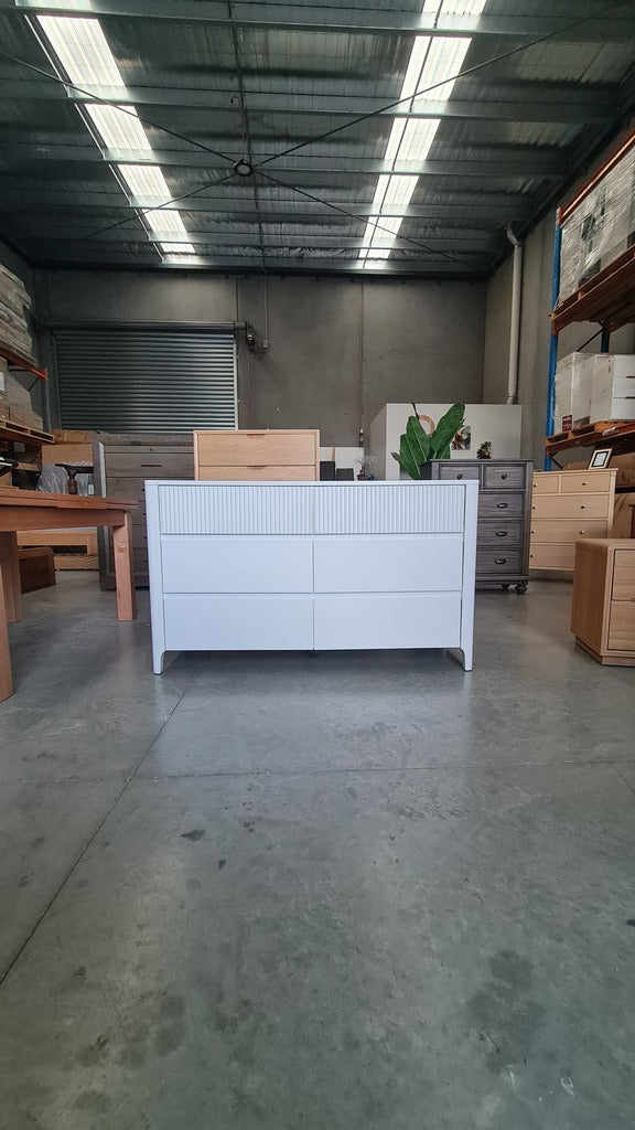 MATT WHITE 6 DRAWER DRESSER – SCANDI / CONTEMPORARY STYLE
