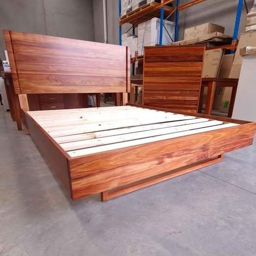 Hamilton Queen Blackwood Bed