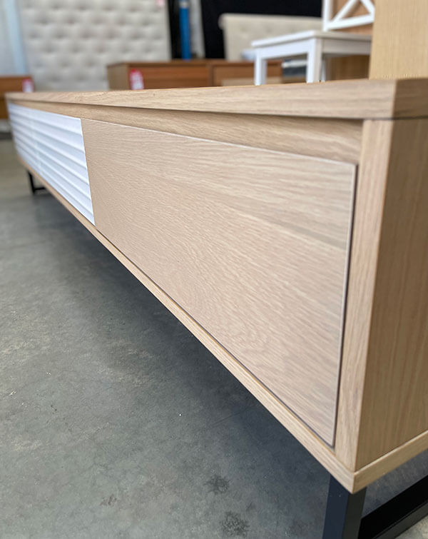 3 Drawer Oak White Entertainment Unit