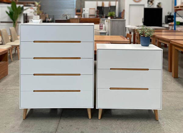 Retro White Oak Matching Chest of Drawers Set