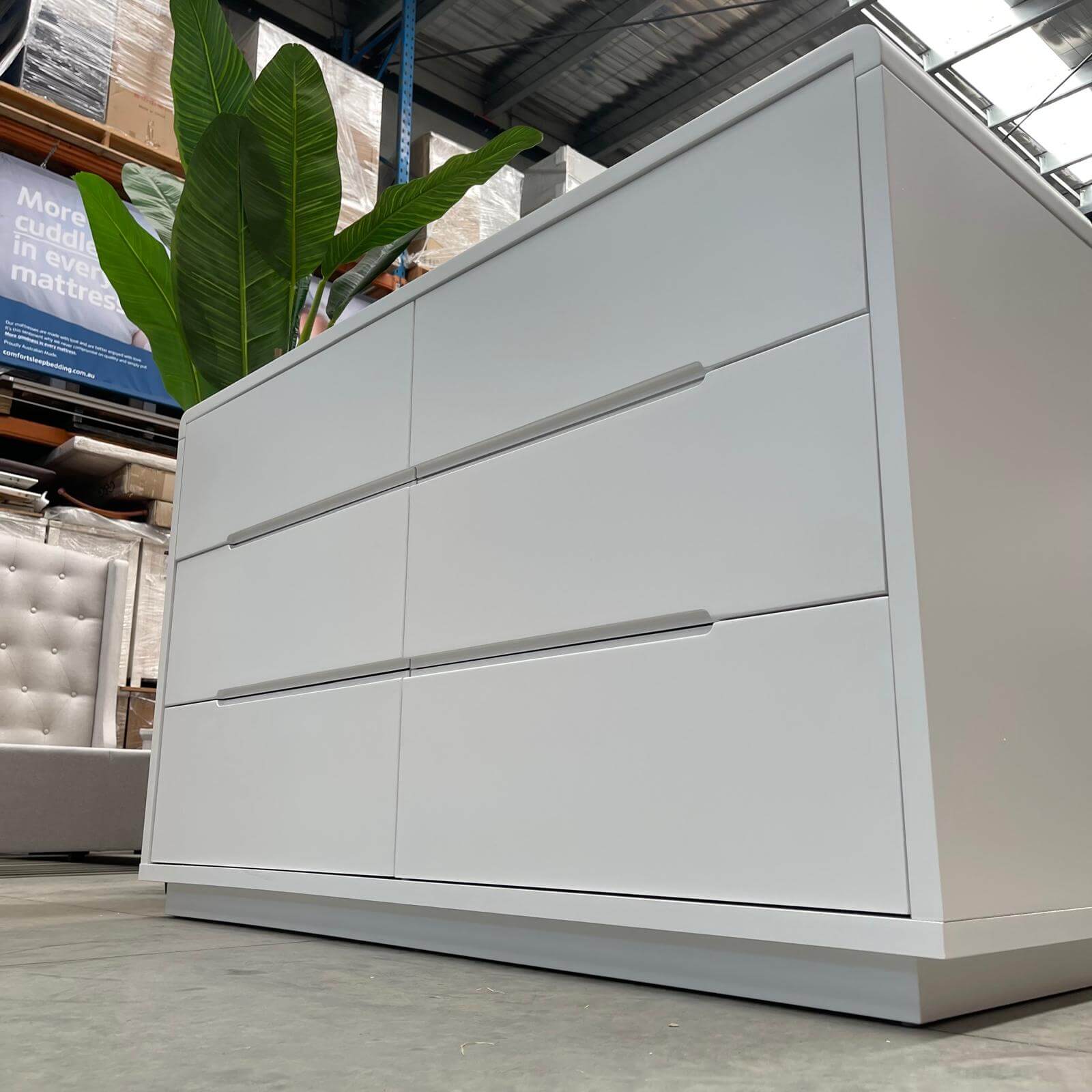 Arcadia 6-Drawer Dresser