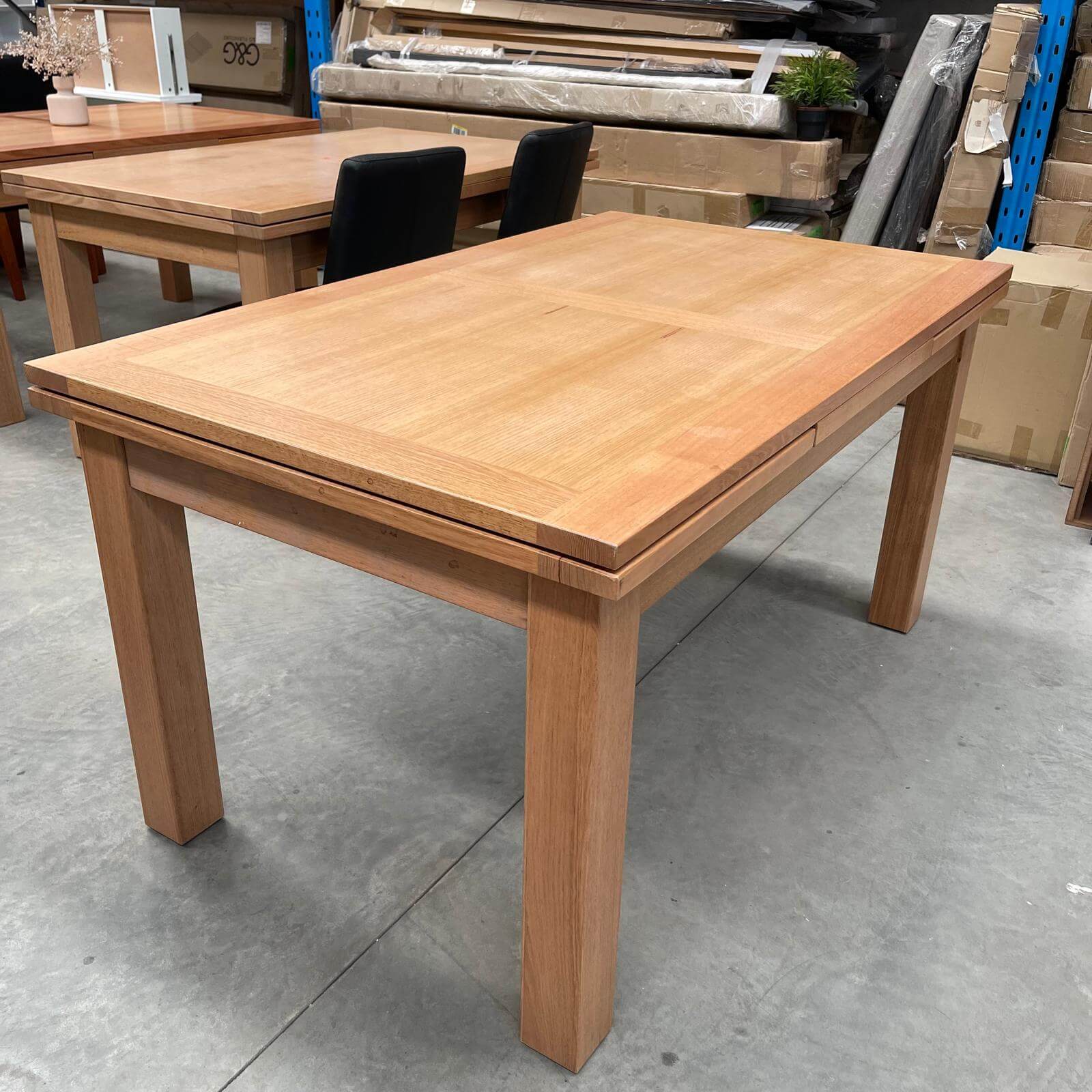 Tasmanian Oak 1.5m/2.5m Extendable Dining Table