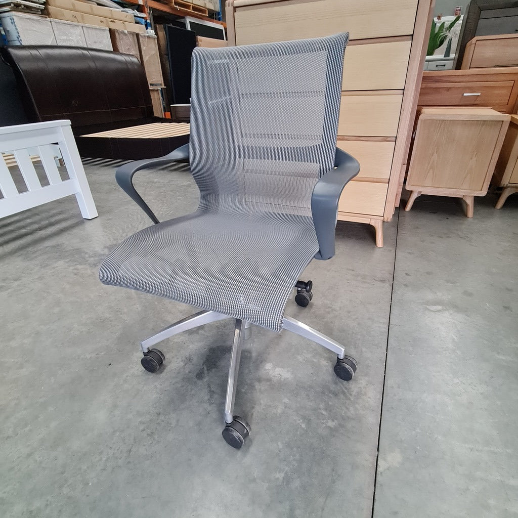 Ergonomic Mesh Office Chair