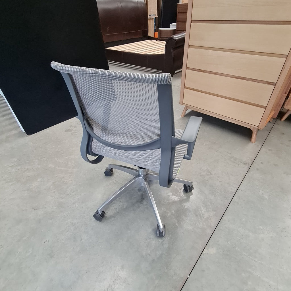 Ergonomic Mesh Office Chair