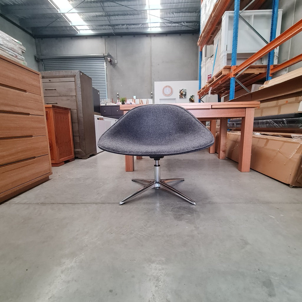 Swivel Lounge Chair