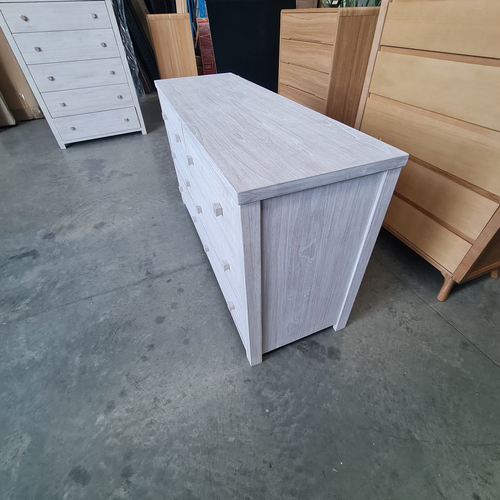 Lavato Whitewash 6-Drawer Dresser