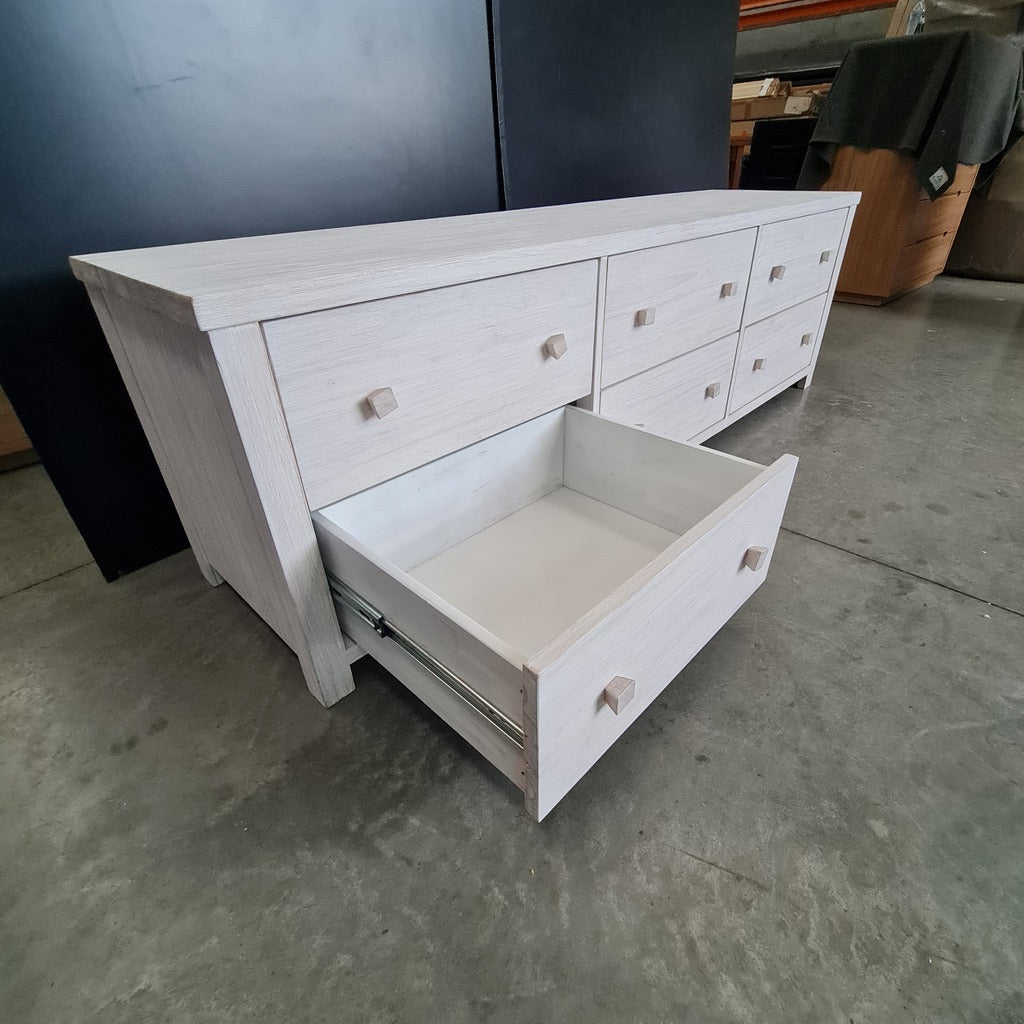 Lavato Whitewash 6-Drawer Lowboy