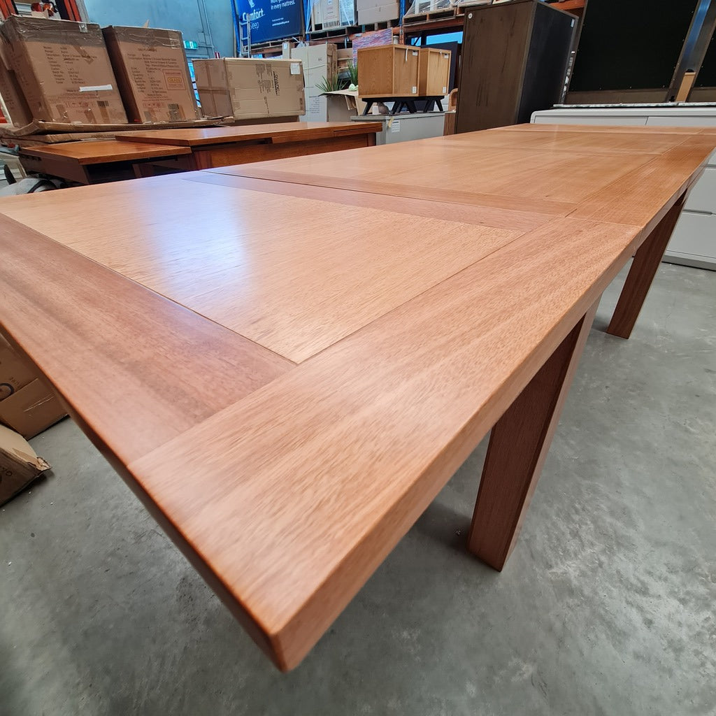 Tasmanian Oak Extendable Dining Table 1.5m - 2.5m
