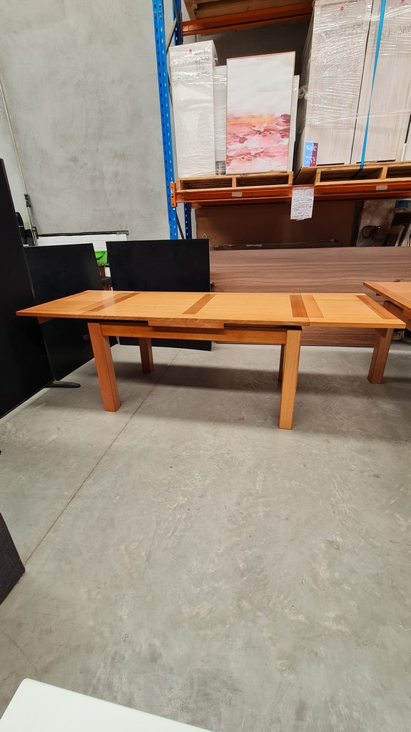 Tasmanian Oak Extendable Dining Table 1.5m - 2.5m
