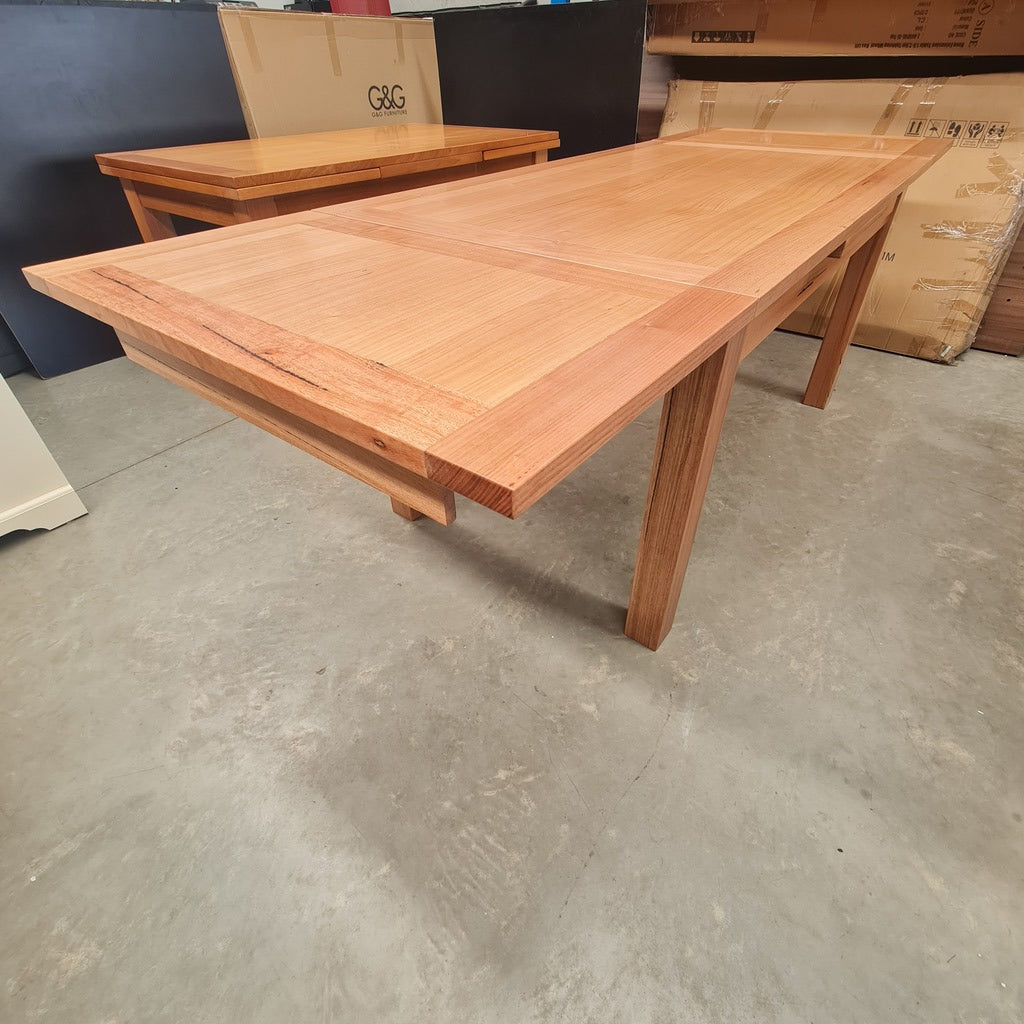 Tasmanian Oak Extendable Dining Table 1.5m - 2.5m