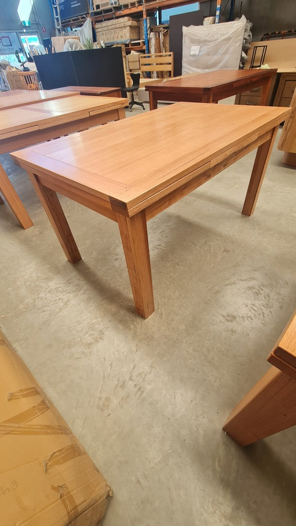 Tasmanian Oak Extendable Dining Table 1.5m - 2.5m