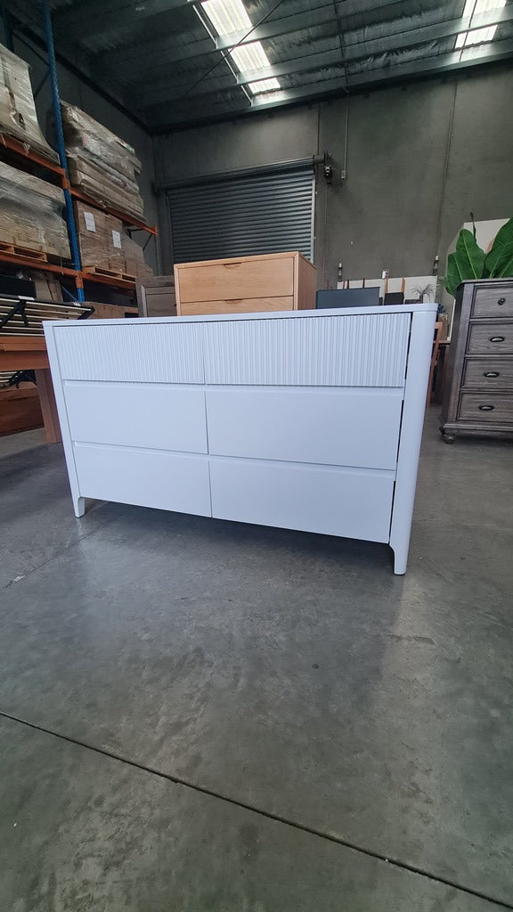 MATT WHITE 6 DRAWER DRESSER – SCANDI / CONTEMPORARY STYLE