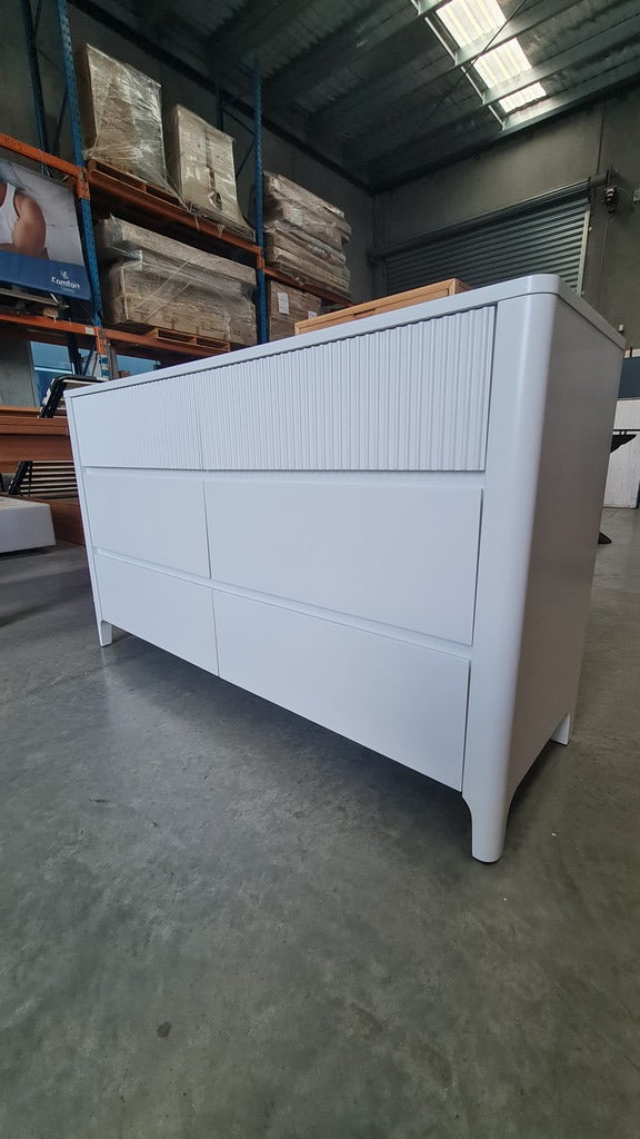 MATT WHITE 6 DRAWER DRESSER – SCANDI / CONTEMPORARY STYLE