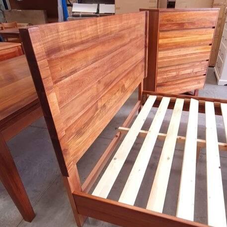 Hamilton Queen Blackwood Bed