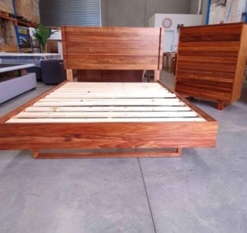 Hamilton Queen Blackwood Bed