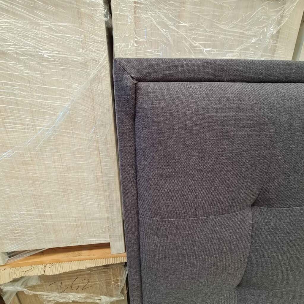 Harlow Tufted Bedhead (Double) – Warwick Fabric