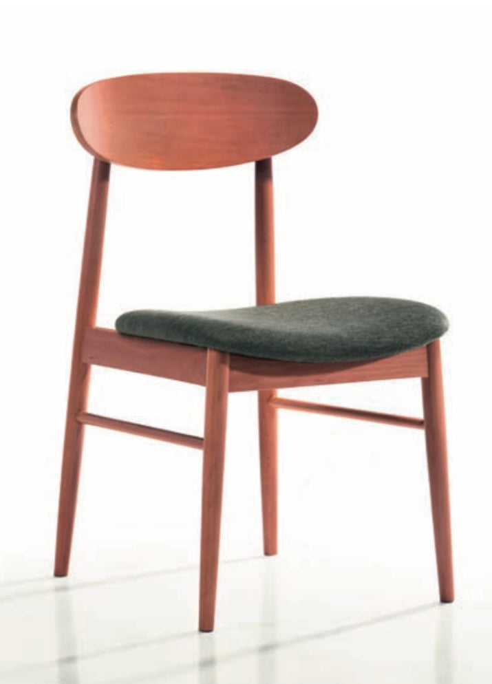 maiko dining chair