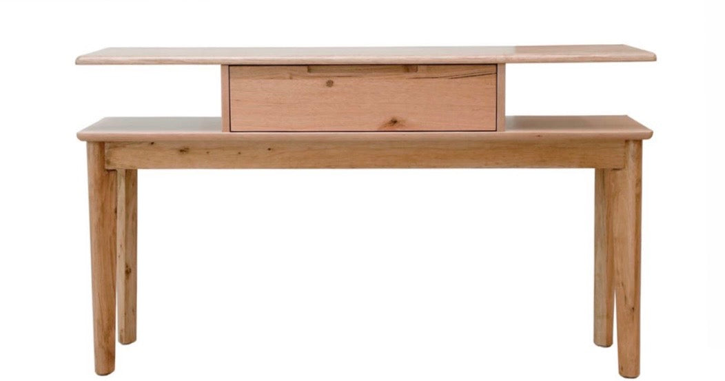 Bre hall table