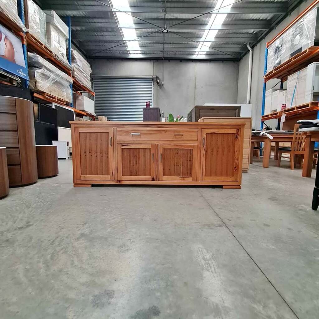 Messmate Buffet – 215cm