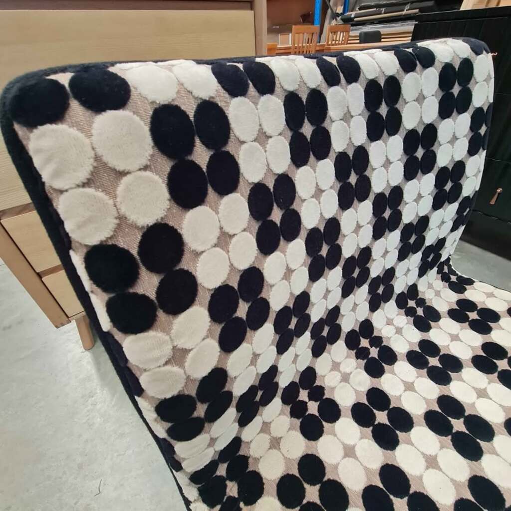 Nova Retro Office Chair – Mid-Century Modern Style with Designer Fabric