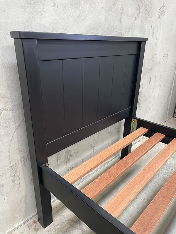 Nero Single Panel Bed