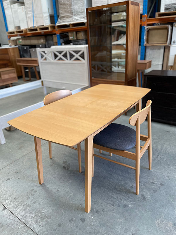 Oakvale Extension Dining Table Set,