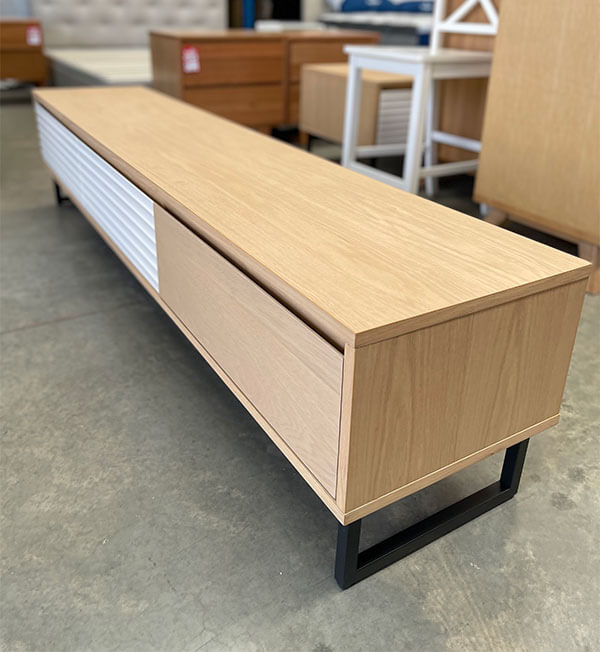 3 Drawer Oak White Entertainment Unit