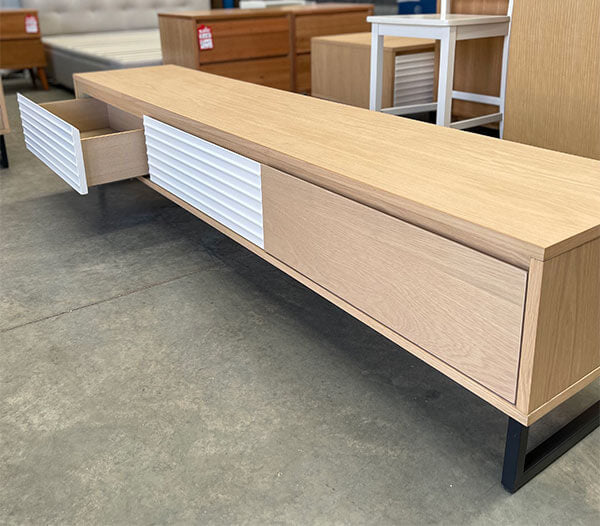 3 Drawer Oak White Entertainment Unit