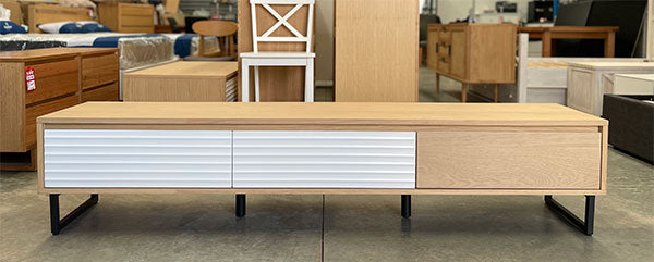 3 Drawer Oak White Entertainment Unit