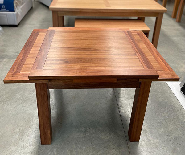 Tasmanian Blackwood 1m/1.6m Extension Dining Table