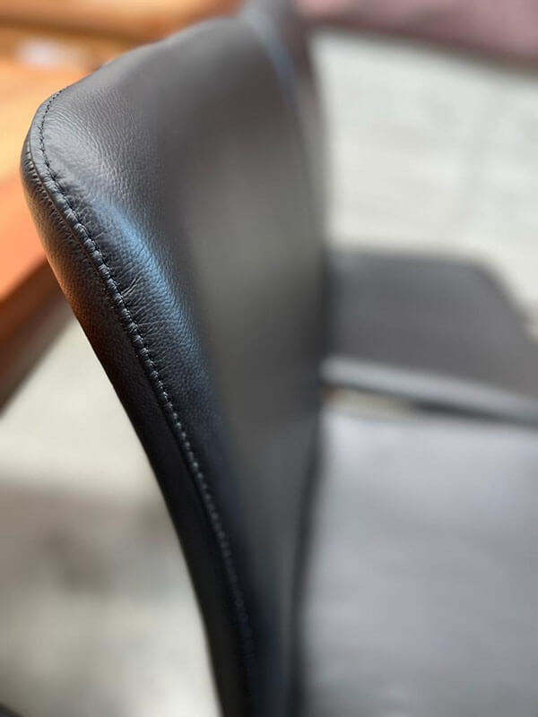 Genuine Leather Swivel Chairs (Set of 5) in Black