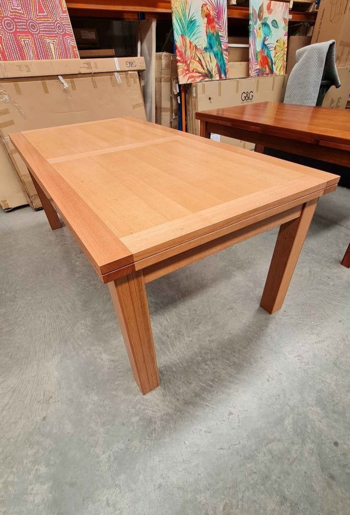 Tasmanian Oak 2m - 3m Extendable Dining Table