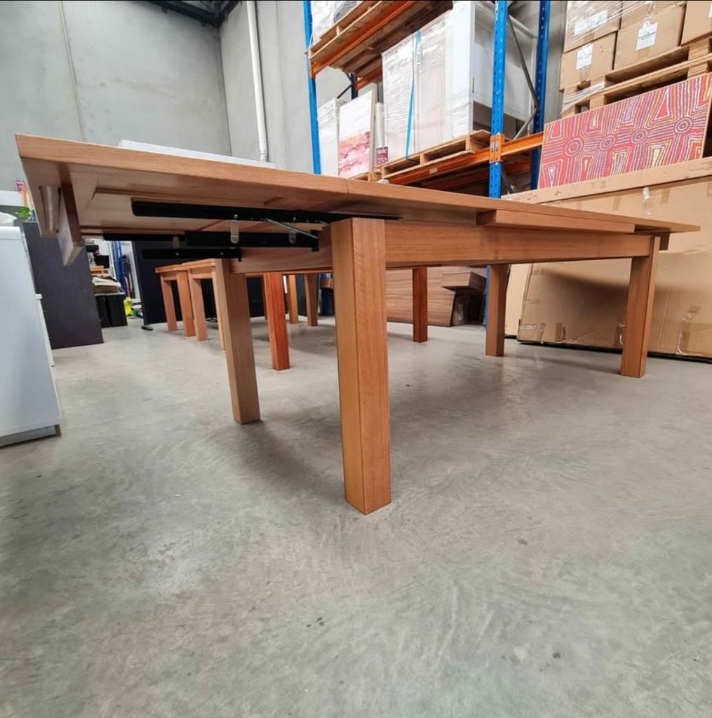 Tasmanian Oak 2m - 3m Extendable Dining Table