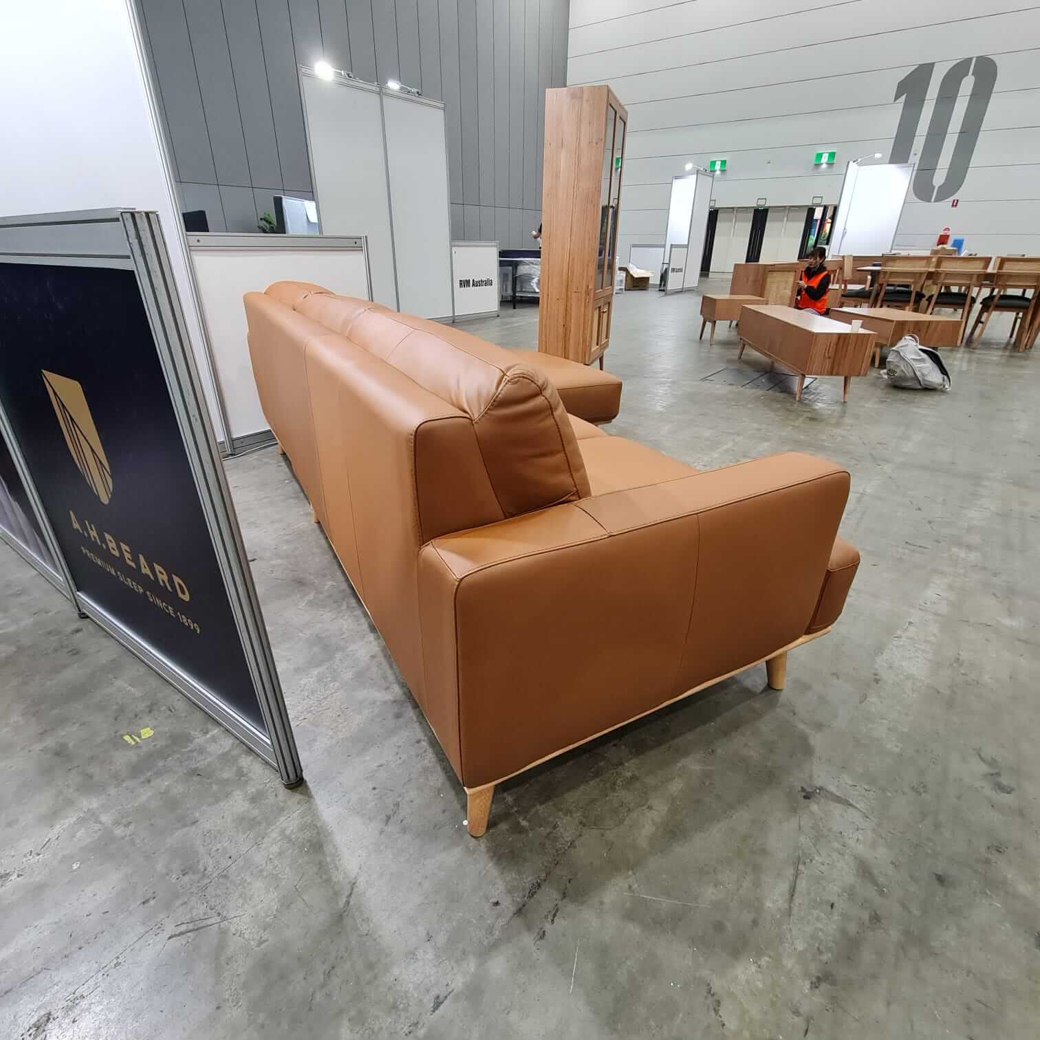 Novara Lux Chaise Lounge