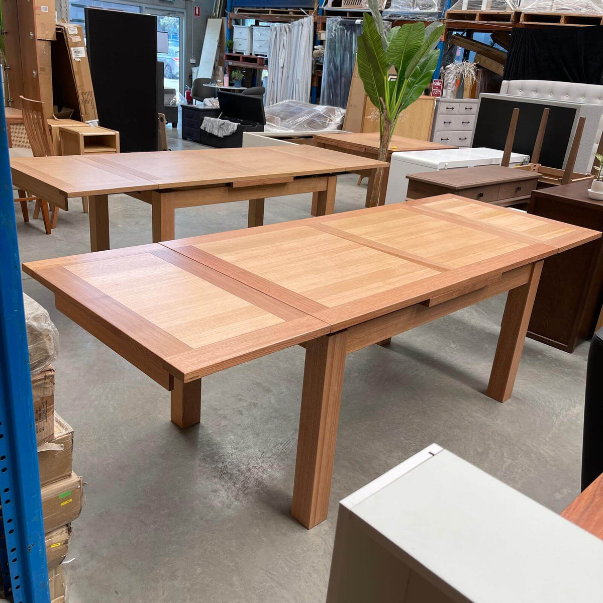 TASMANIAN OAK 1.5M/2.5M EXTENDABLE DINING TABLE