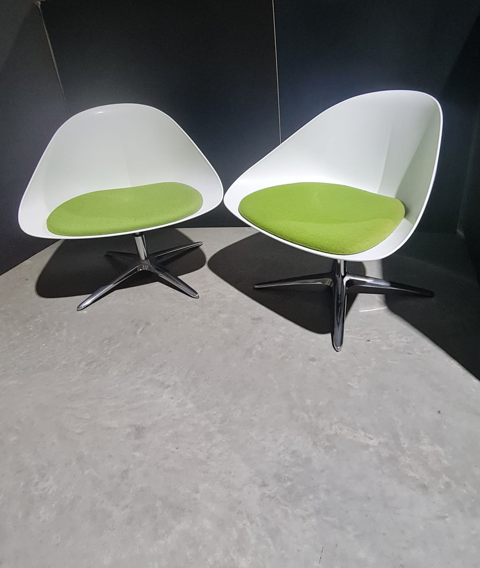 Pair of Designer Swivel Lounge Chairs – Modern Statement Seating