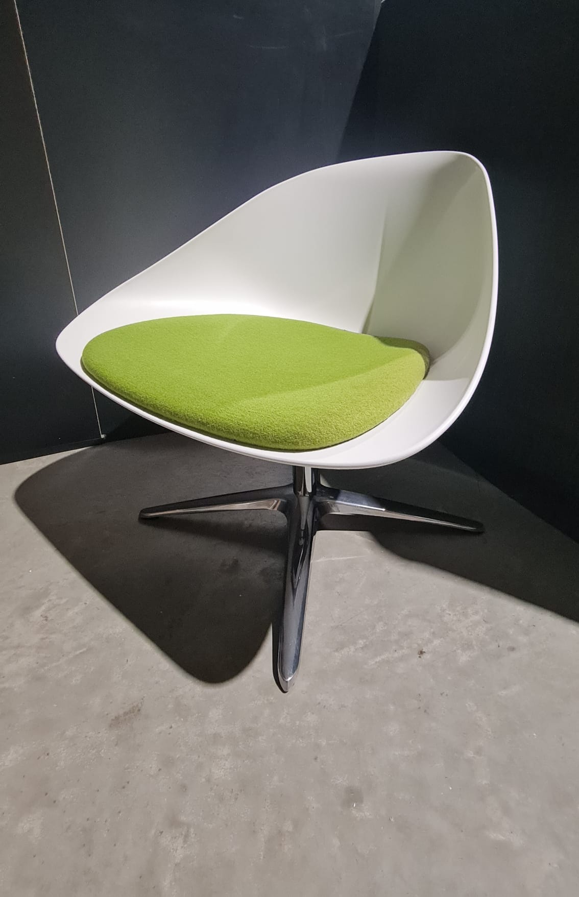 Pair of Designer Swivel Lounge Chairs – Modern Statement Seating