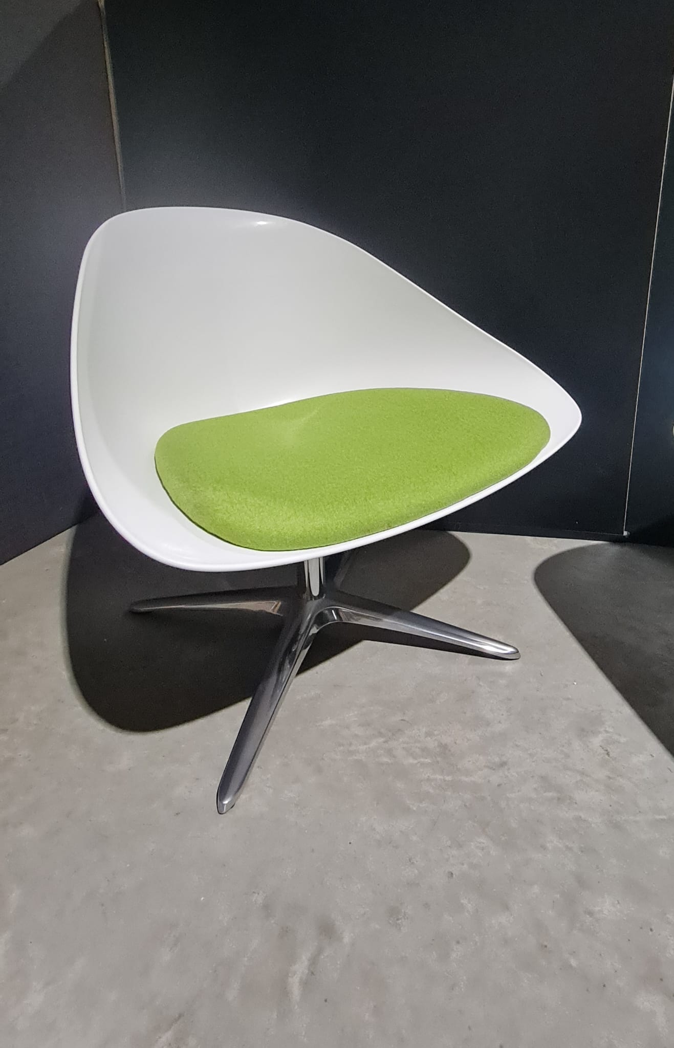 Pair of Designer Swivel Lounge Chairs – Modern Statement Seating