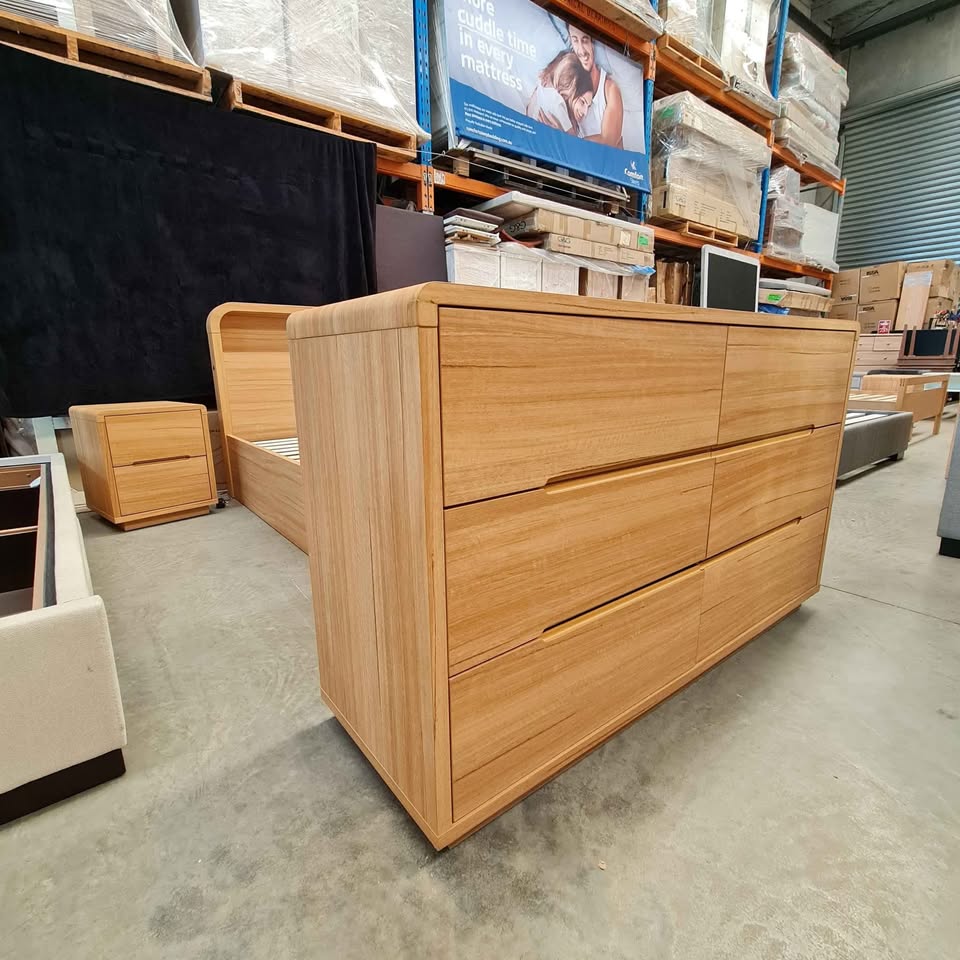 Aston 6-Drawer Dresser