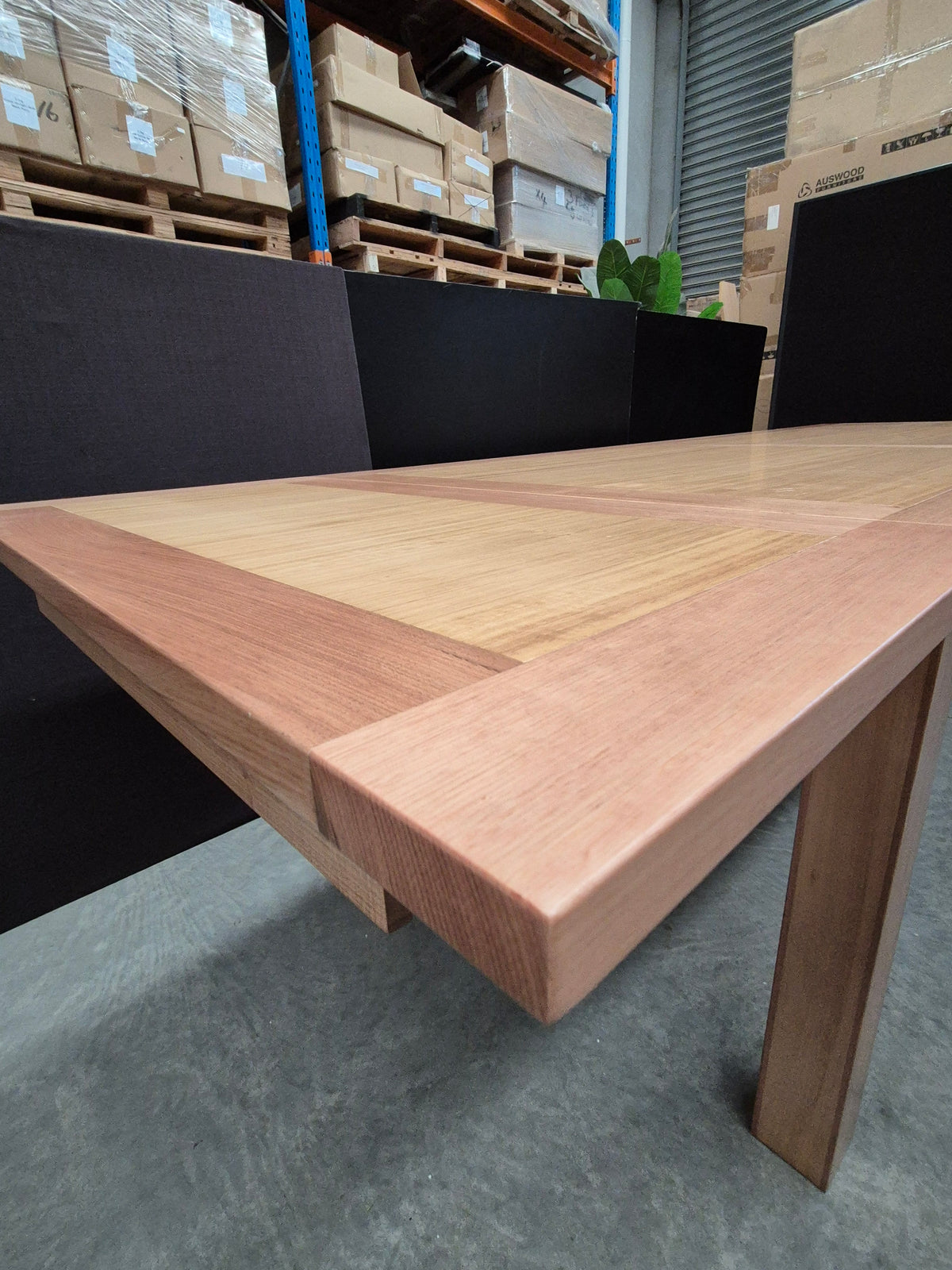 Tasmanian Oak Extendable Dining Table