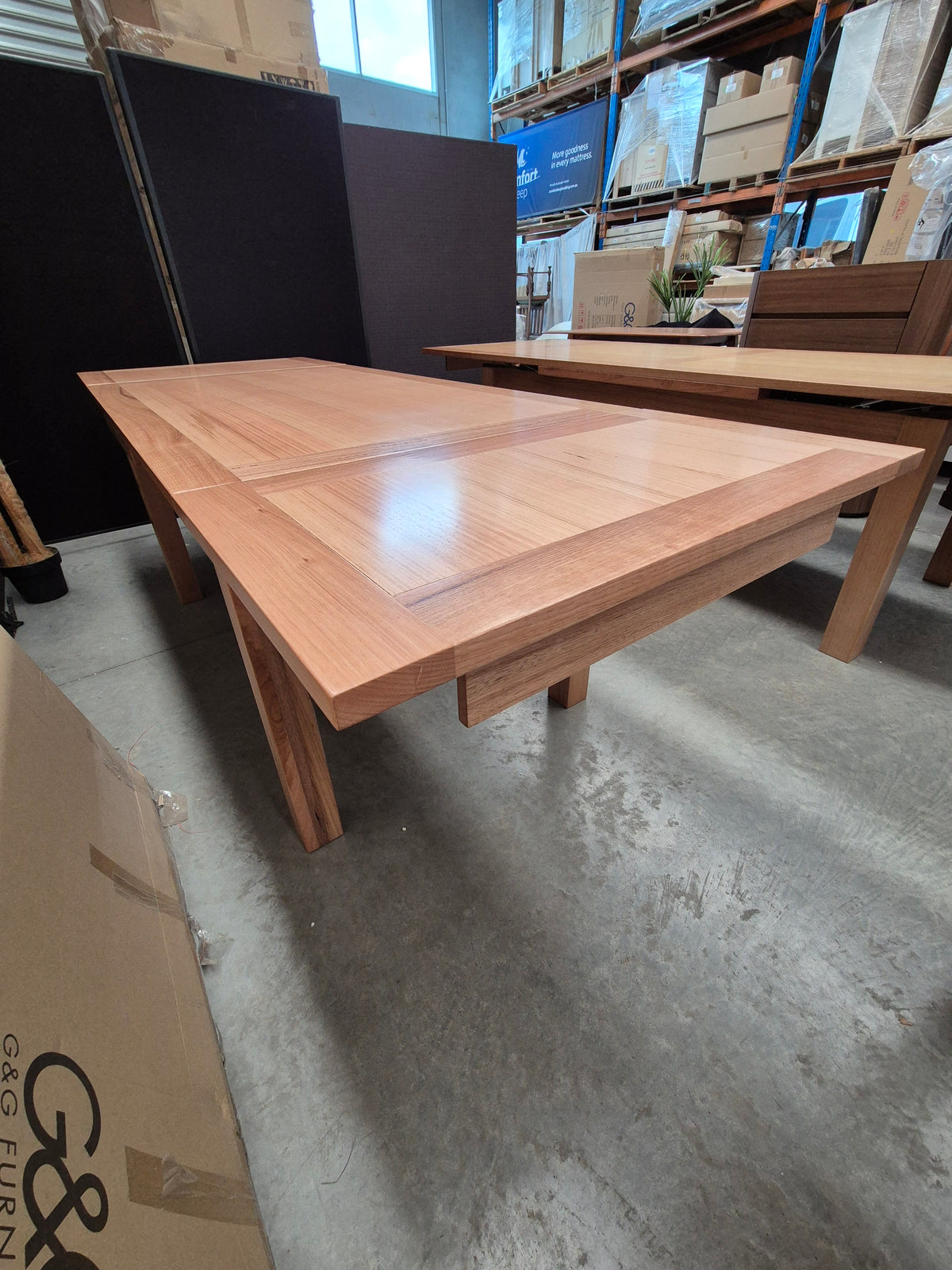 Tasmanian Oak Extended Dining Table 1.5m - 2.5m