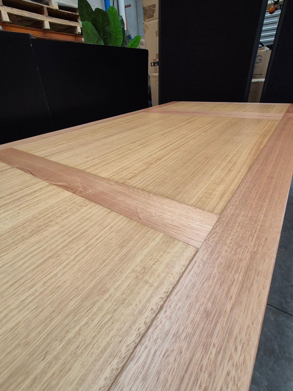 Tasmanian Oak Extendable Dining Table