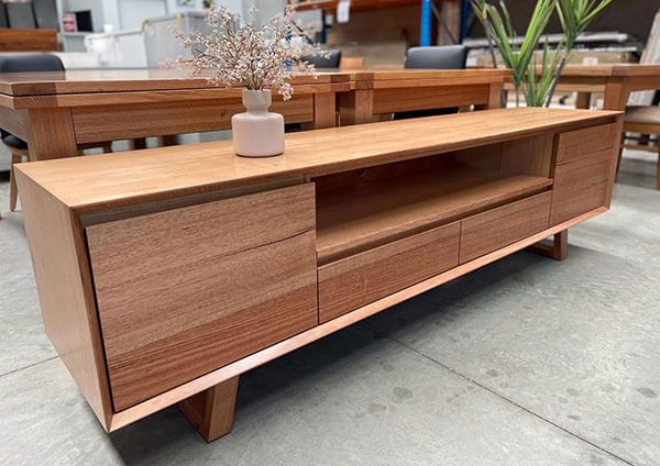 Tasmanian Oak 2.1m ETU w/ 2 Drawers + 2 Doors